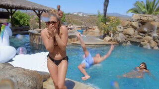 REALITY KINGS - Lexi Lore segglyukba dugva