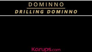 Karups - Dominno a termetes cickós milf