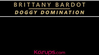 Karups - Brittany Bardot hátsó nyílásba reszelve