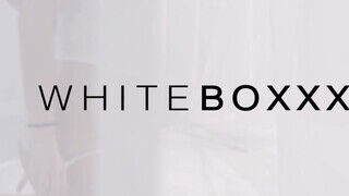 WHITEBOXXX - csodaszép, kívánatos nőci az ágyban