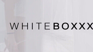 WhiteBoxxx - Liya Silver az igazán vadító csajszi