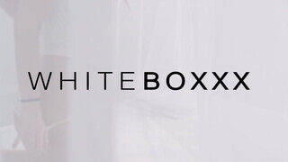 WhiteBoxxx - Oxana Chic pinája megkúrva