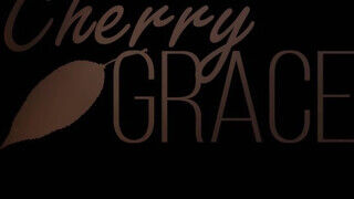 Cherry Grace a kerek popós csajszika
