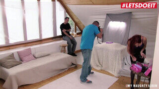MyNaughtyAlbum - Kattie Gold a repedtsarkú cseh csajszika