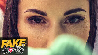Fake Hostel HD - Lilu Moon a csinos orosz csajszika