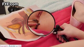 Popó lecke mostohatestvértől - Lexi Lore