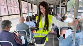 Buszvezető maca megváltoztatja az életét és megdugja az utast