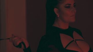 Kathalina777 keményen uralva egy gyönyörű latin amerikai milf által