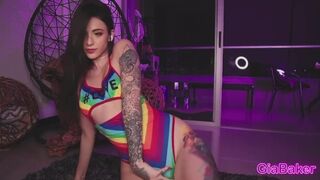 Gia_baker csinos tánca és vad maszturbációja webkamerán