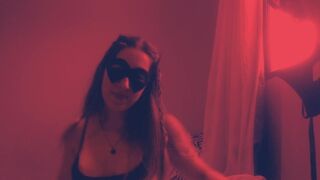 Fiatal cosplay nőci masztizik a tanár segítségével 2. rész