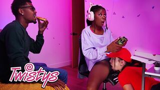 Twistys sztárjai, Hazel Grace és Rissa May forró lezbi kalandja gigászi mellekkel és bula nyalással